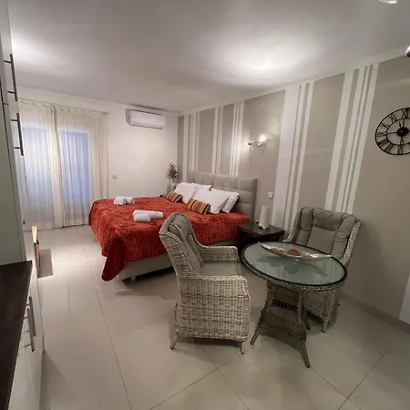 Paulos Apartment Faro